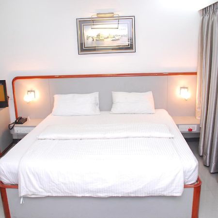 Blue Diamond The Hotel Korba Bagian luar foto