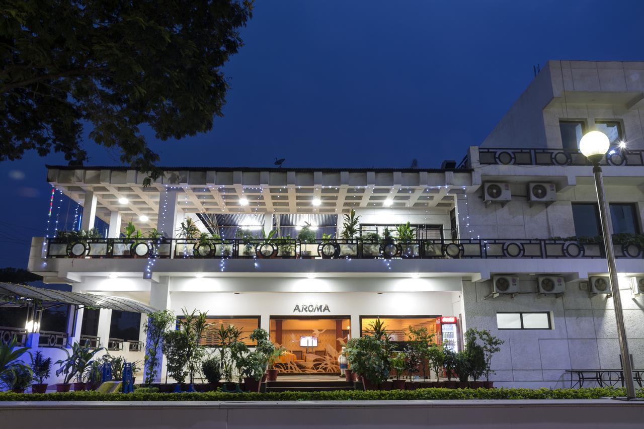 Blue Diamond The Hotel Korba Bagian luar foto