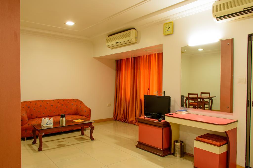 Blue Diamond The Hotel Korba Bagian luar foto