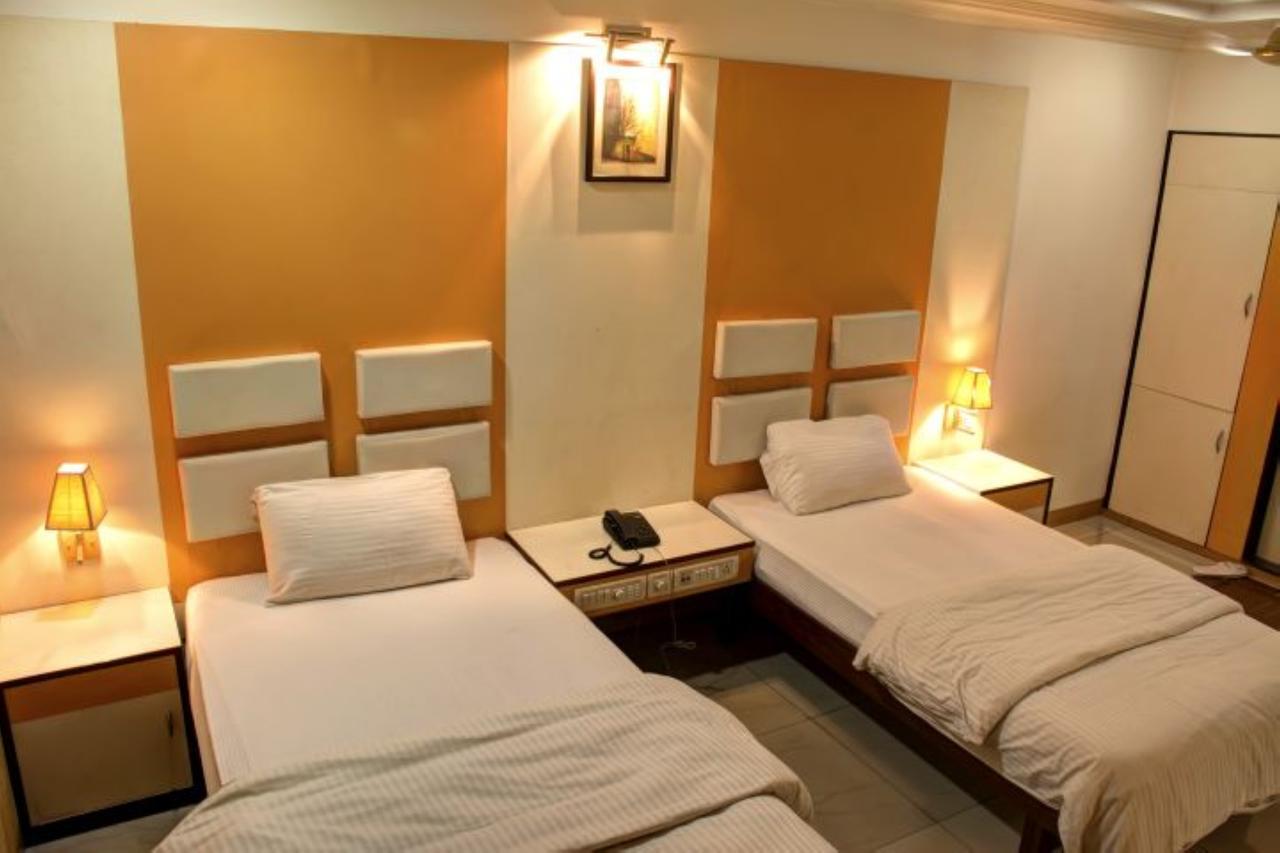 Blue Diamond The Hotel Korba Bagian luar foto